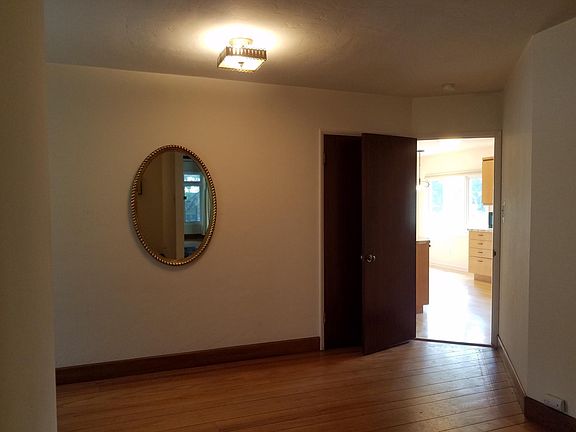 Large Foyer with Coat Closet