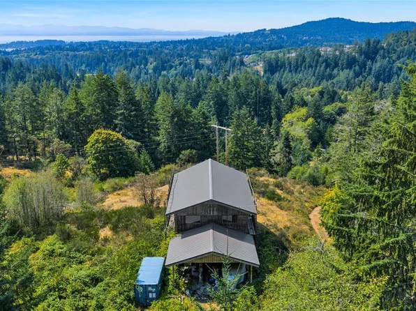 2585 Sooke River Rd, Sooke, BC V9Z 0X8