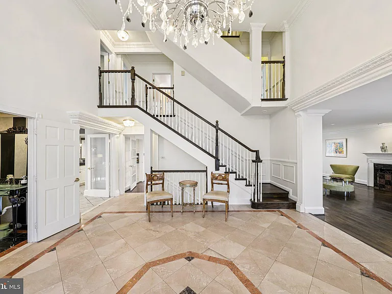 5301 Goldsboro Rd — Photo 10