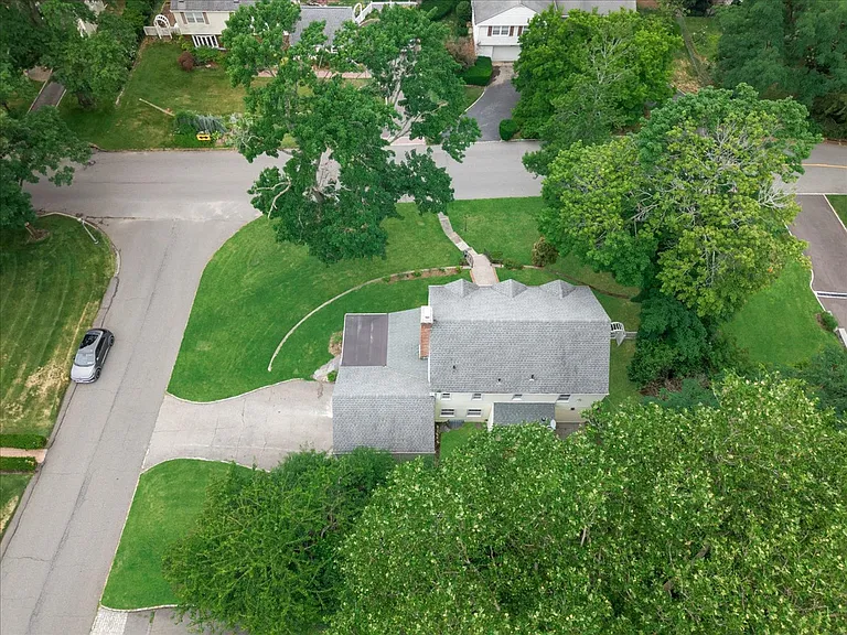 17 Pinewood Rd — Photo 33