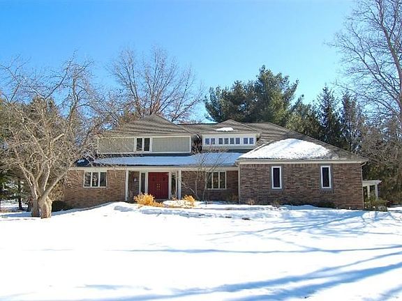 4th image of 3075 Parkridge Dr
