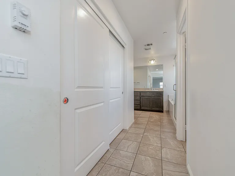 6954 Stanza Ct — Photo 29