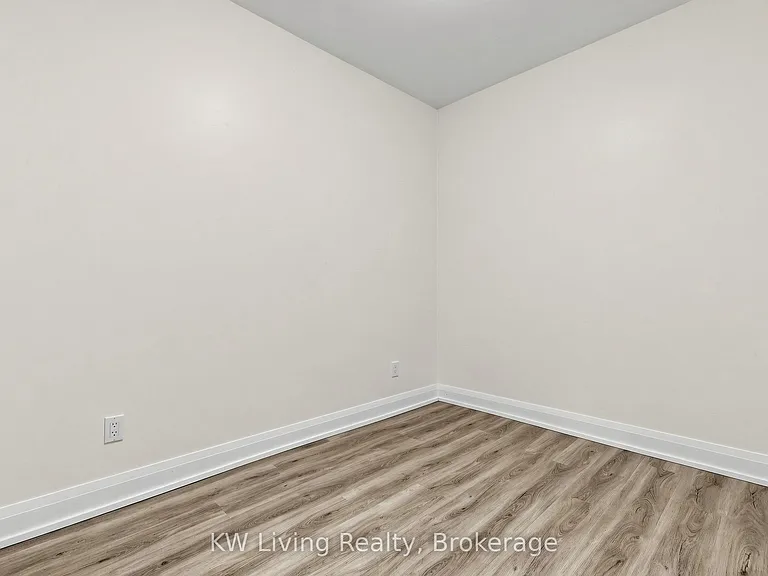 18 Graydon Hall Dr #312 — Photo 12