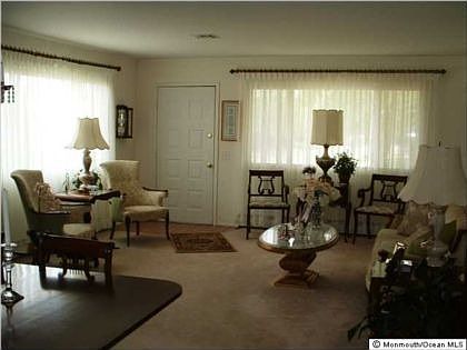 4th image of 130 Liberta Dr