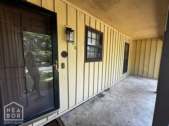 2nd image of 206 Cater Dr