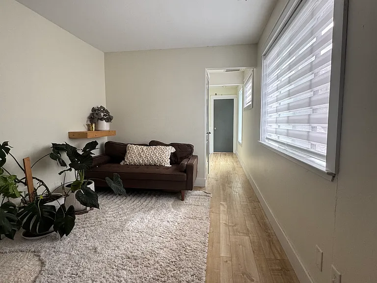second floor entryway