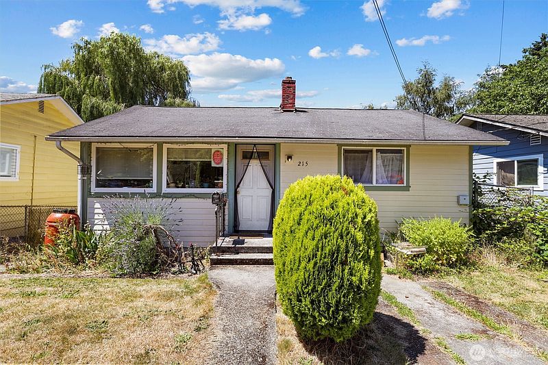 3rd image of 215 31st Avenue E