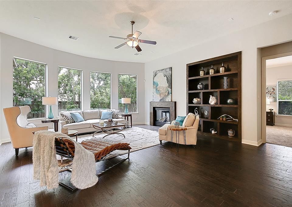 1st image of 250 E Tupelo Green Cir