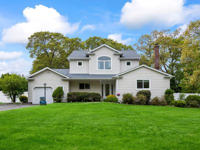 43 Merrivale Drive, Smithtown, NY, 11787