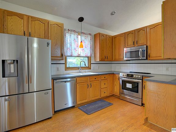 5th image of 4311 N 166th St