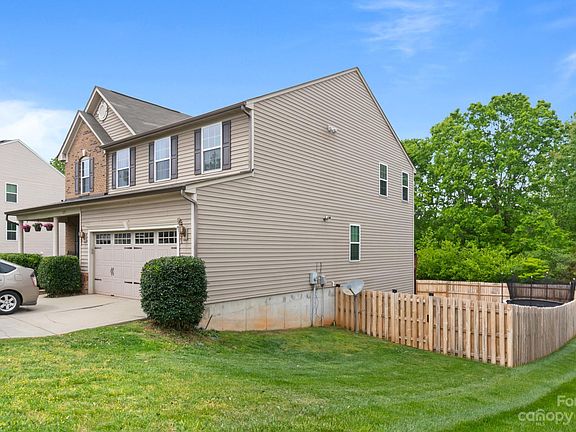 2nd image of 115 Quinn Ln