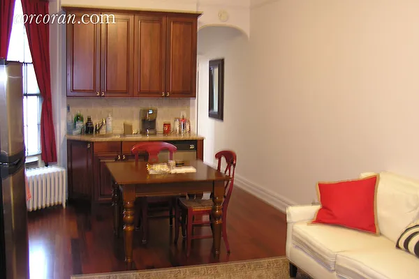 Rented by Corcoran | media 15