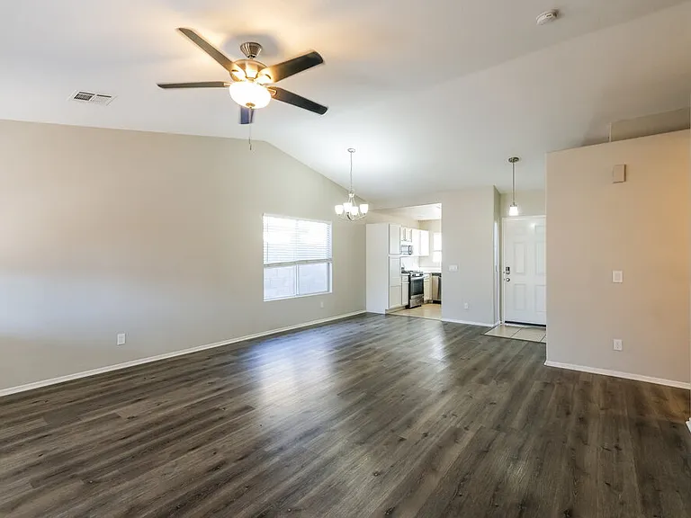 16183 W Buchanan St — Photo 4