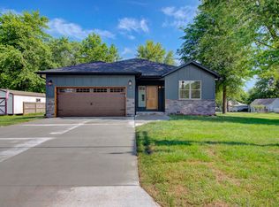 100 McDaniel St, Rogersville, MO 65742