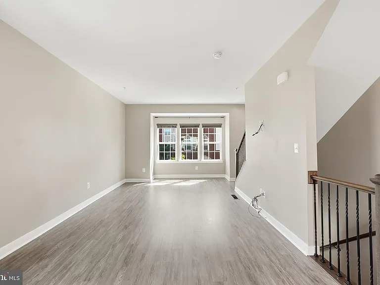 8110 Miner St — Photo 25