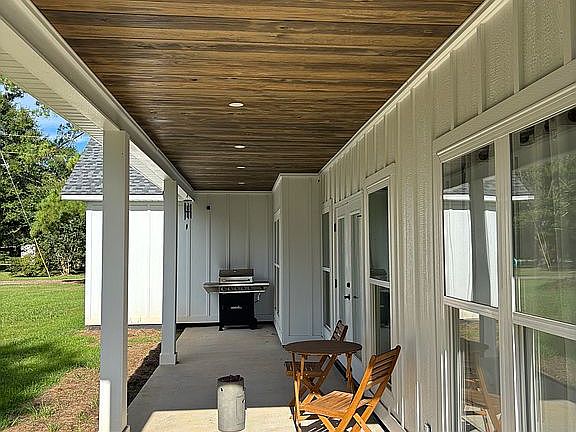 3rd image of 134 Driskell Rd