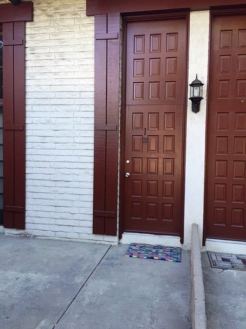 1st image of 5229 Balboa Blvd Unit 1