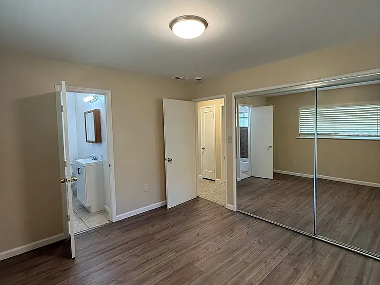 733 Utah St — Photo 14