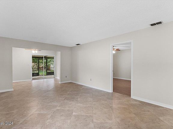 5th image of 1567 Bunker Hill Ct