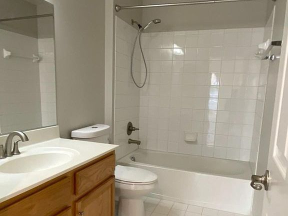 2nd image of 5633 Sheals Ln