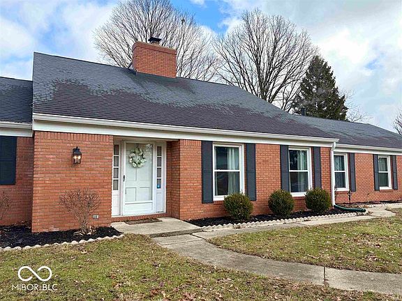 2nd image of 3618 N Royal Oak Dr