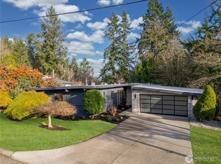62 165th Ave SE, Bellevue, WA