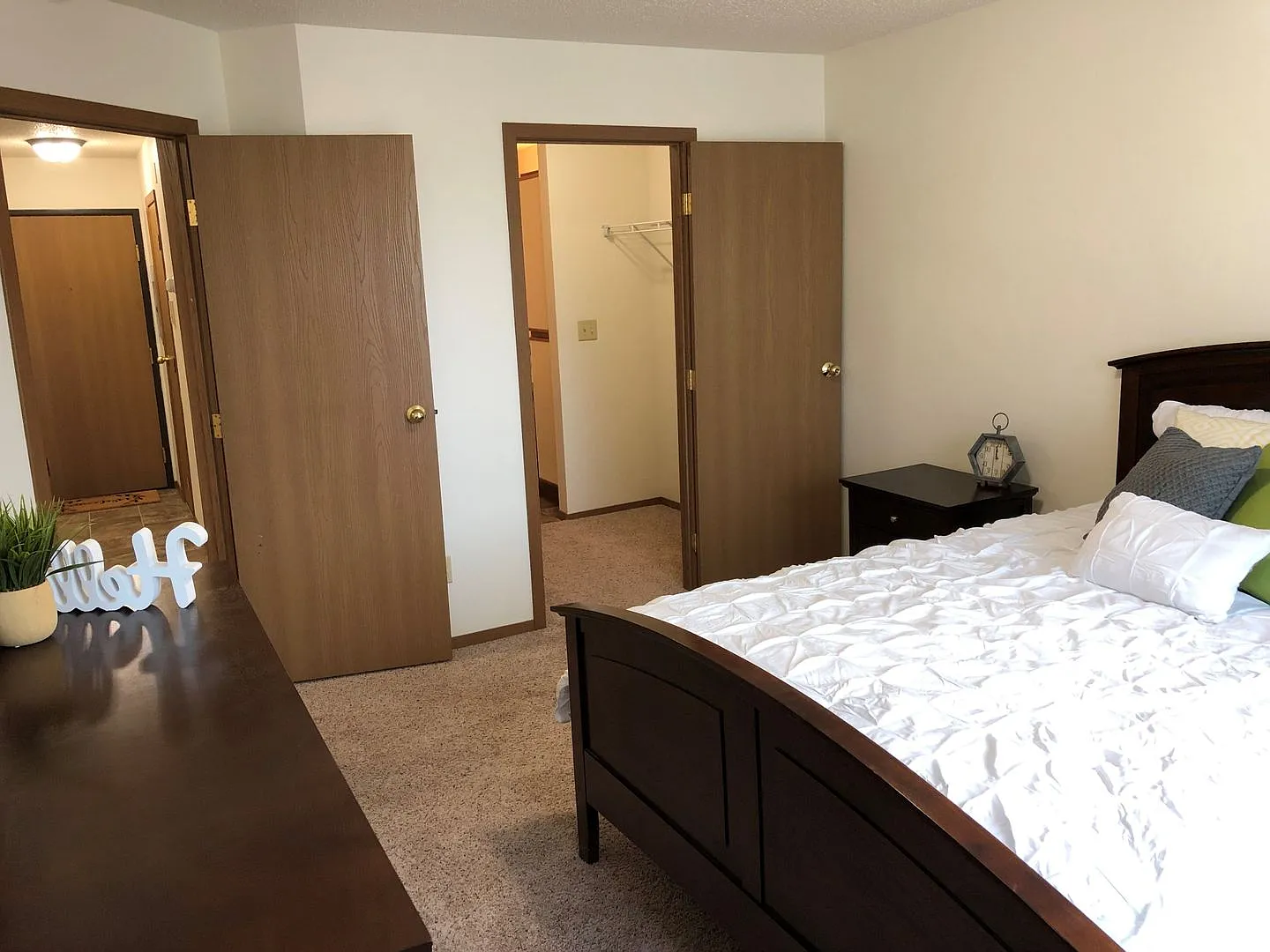 Archway Apartments — Photo 3