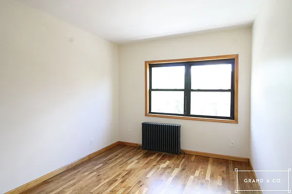 Rented by Grand & Co. | media 21