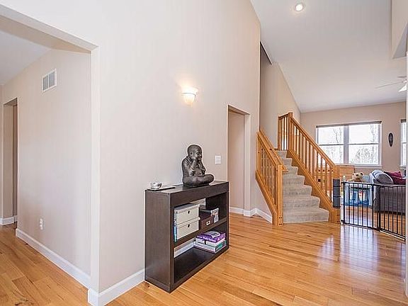 4th image of 3905 Arcadia Dr