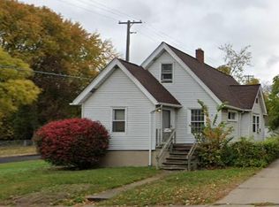 426 Stratford Rd, Ferndale, MI 48220