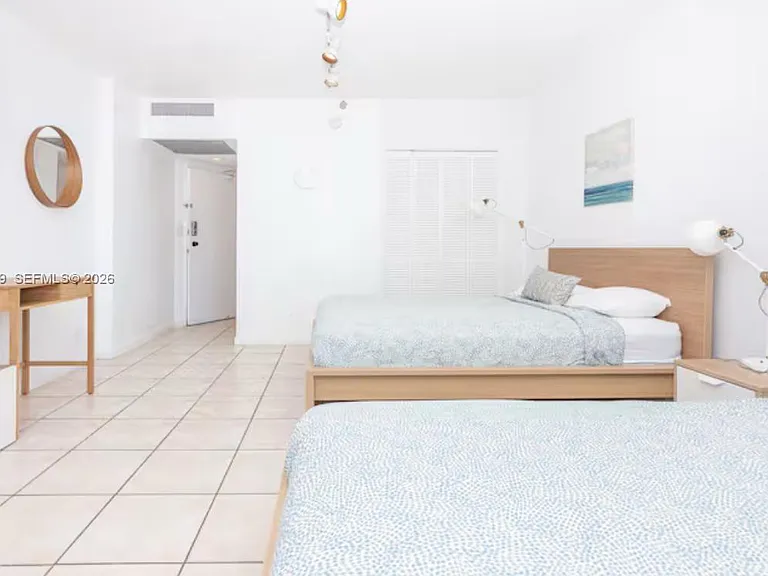 5445 Collins Ave #1108 — Photo 14