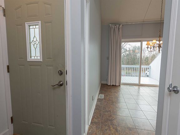 3rd image of 18177 Stoneridge St APT C