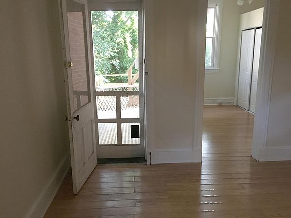 4th image of 513 Boissevain Ave