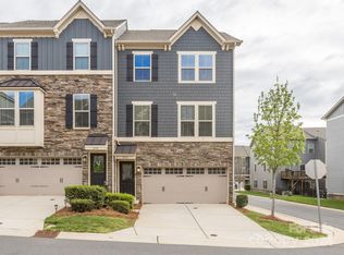 1924 Catkin Ln, Charlotte, NC 28205