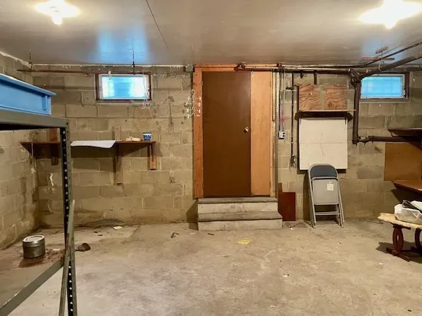 53-80 72nd Place image 10 of 13