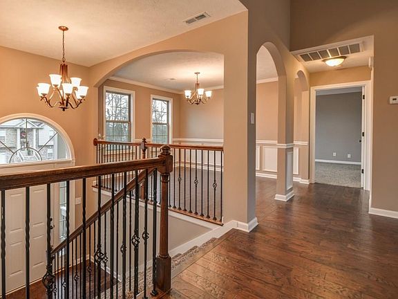5th image of 1251 Golden Eagle Way