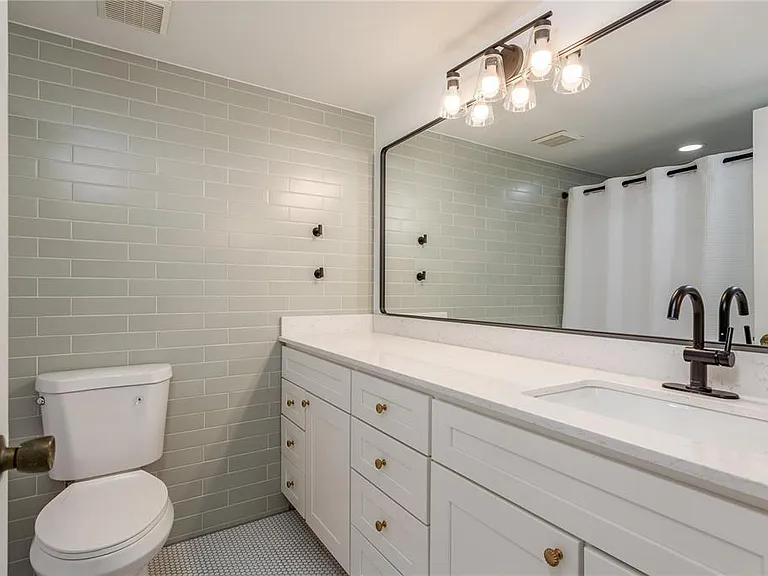 320 Island Way #209 — Photo 27
