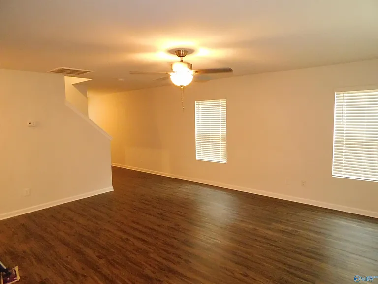 136 Winstead Cir — Photo 6