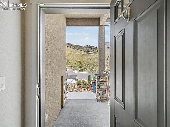 3rd image of 5675 Villa Lorenzo Dr