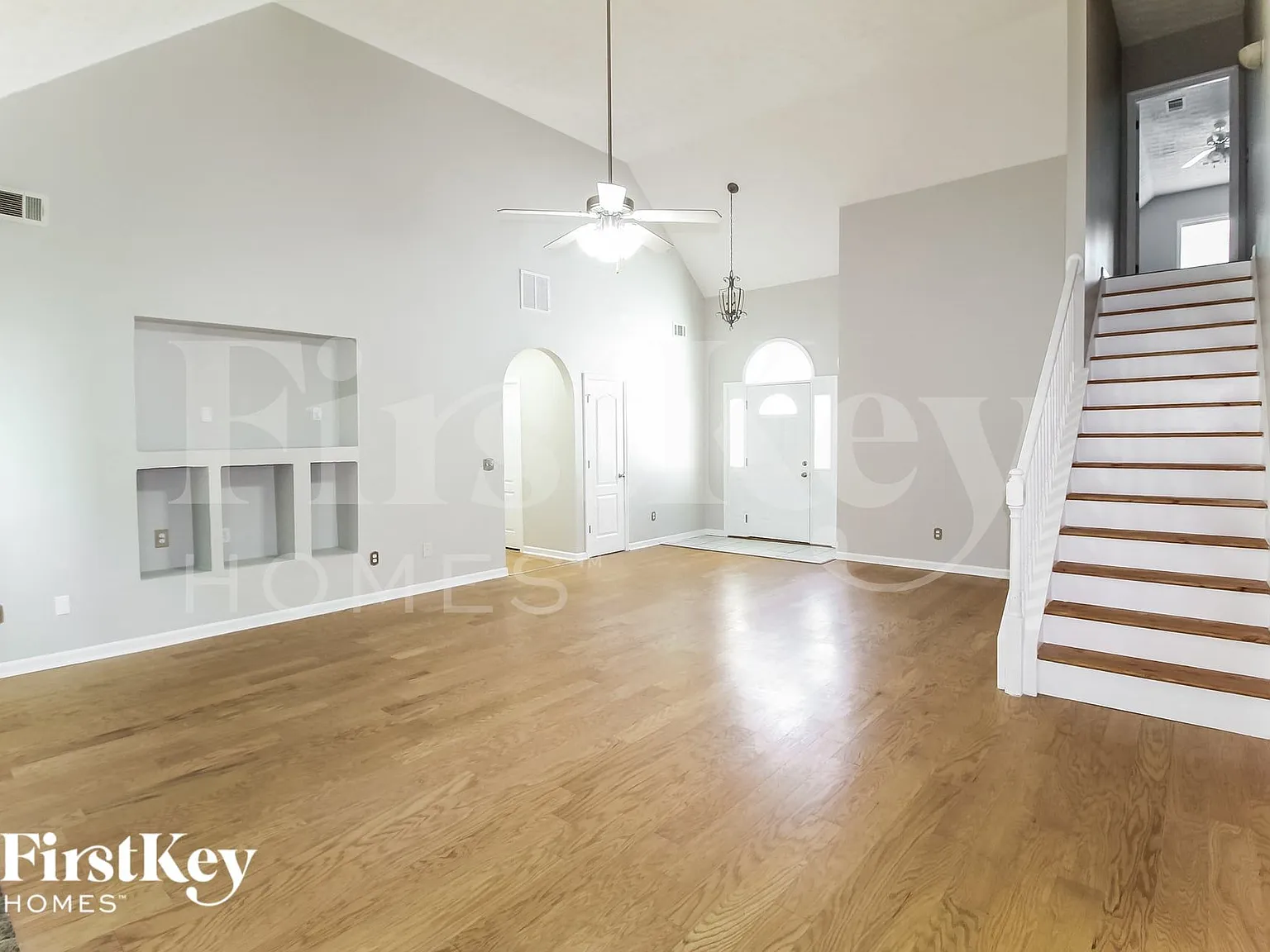 3 bed, 2.0 bath, 1841 sqft, $2,040 — Photo 4