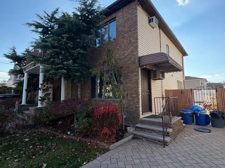 64 Ryan Pl #1 — Photo 1