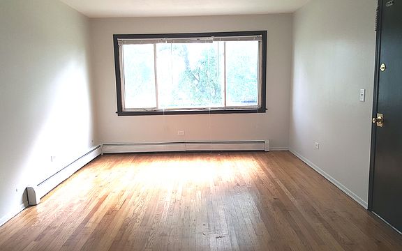 5th image of 112 N 12th Ave APT 4