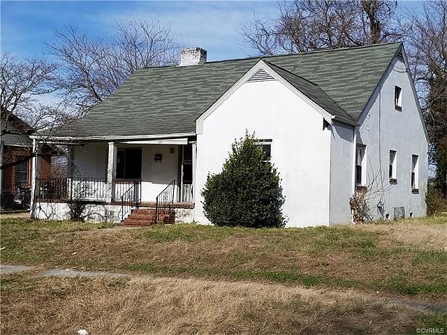 1st image of 305 Glenwood Ct