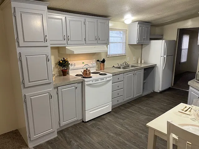 775 Steele Rd #42 — Photo 2