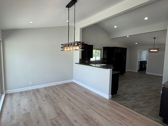 3rd image of 5546 Pattilar Ave
