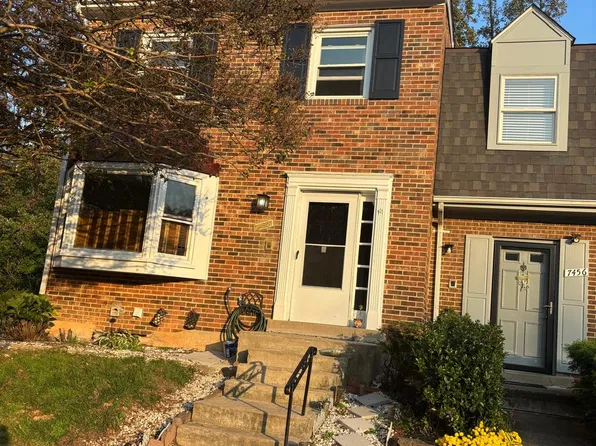 7458 Zanuck Ct, Annandale, VA 22003