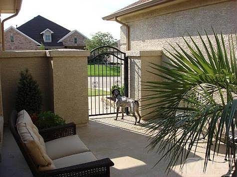 3rd image of 10900 Sandstone Dr