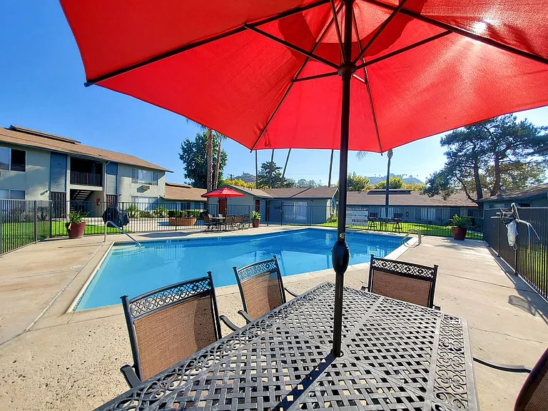 Anza Oaks Apartments — Photo 32