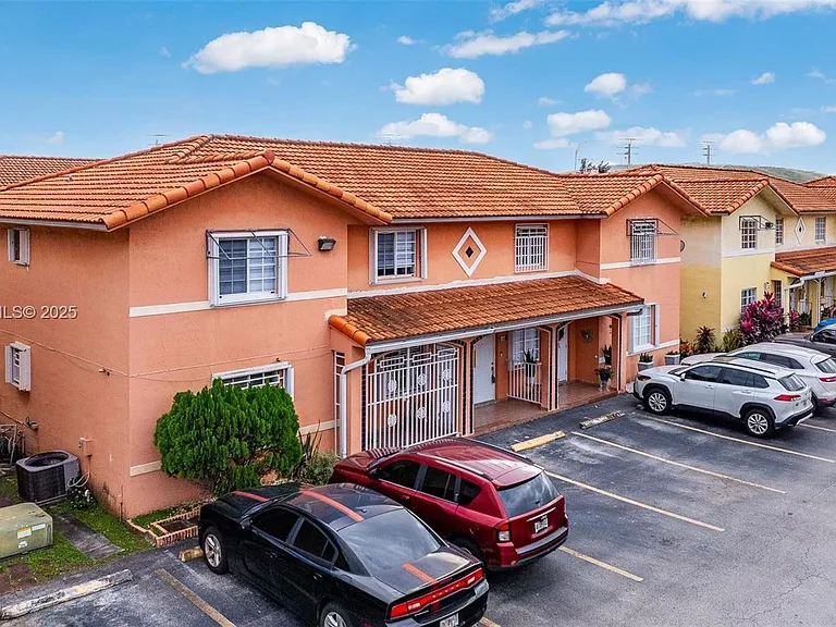 10101 W Okeechobee Rd #13202 — Photo 2