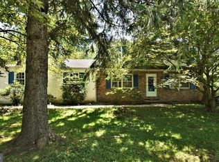 1268 Stump Hall Rd, Collegeville, PA 19426